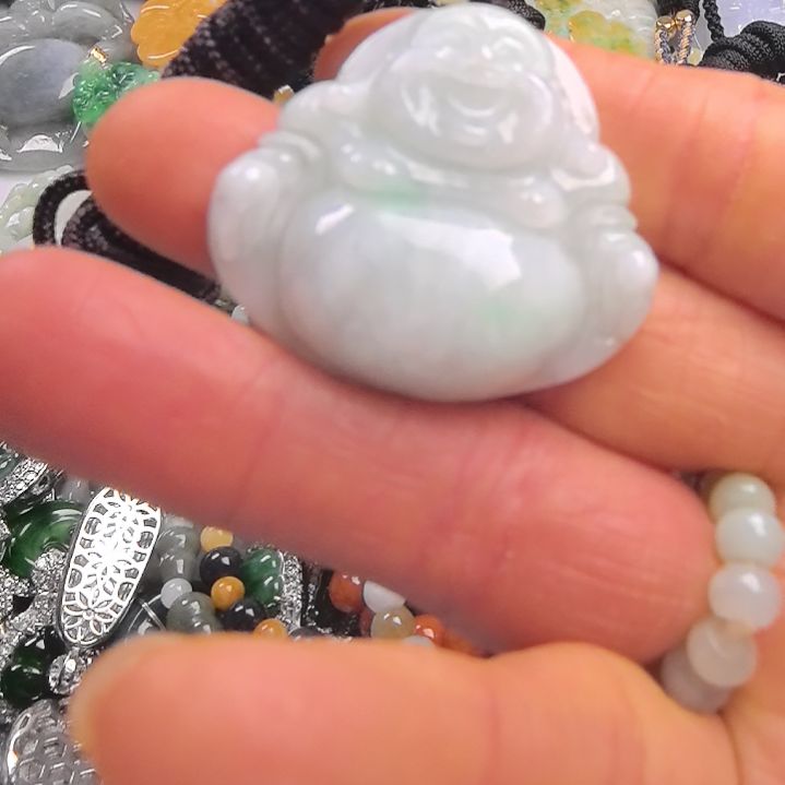 翡翠颈饰未镶嵌吊坠