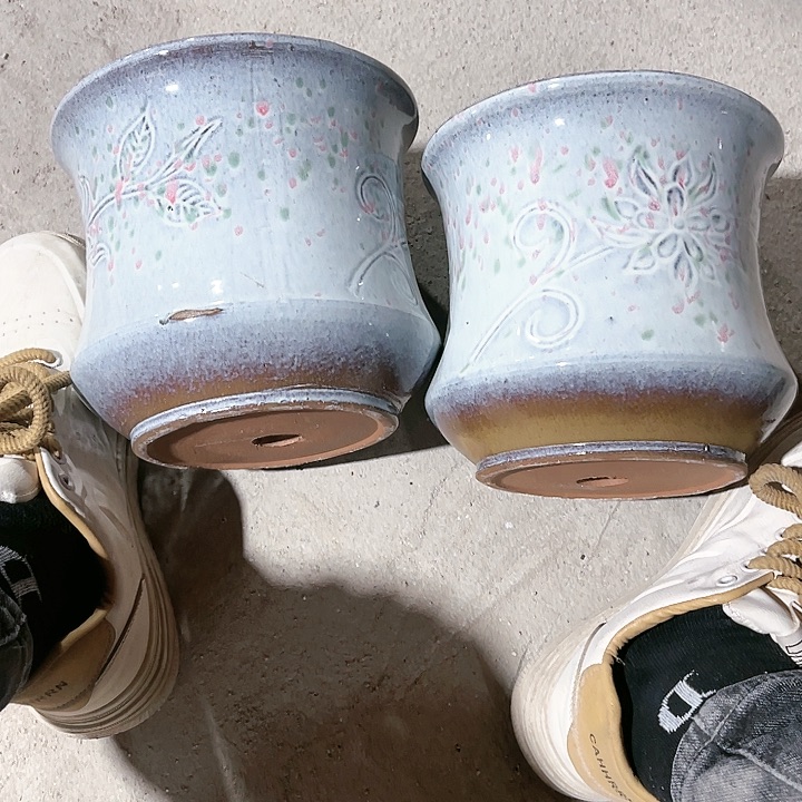 紫砂口径19高度18两只瑕疵不挑