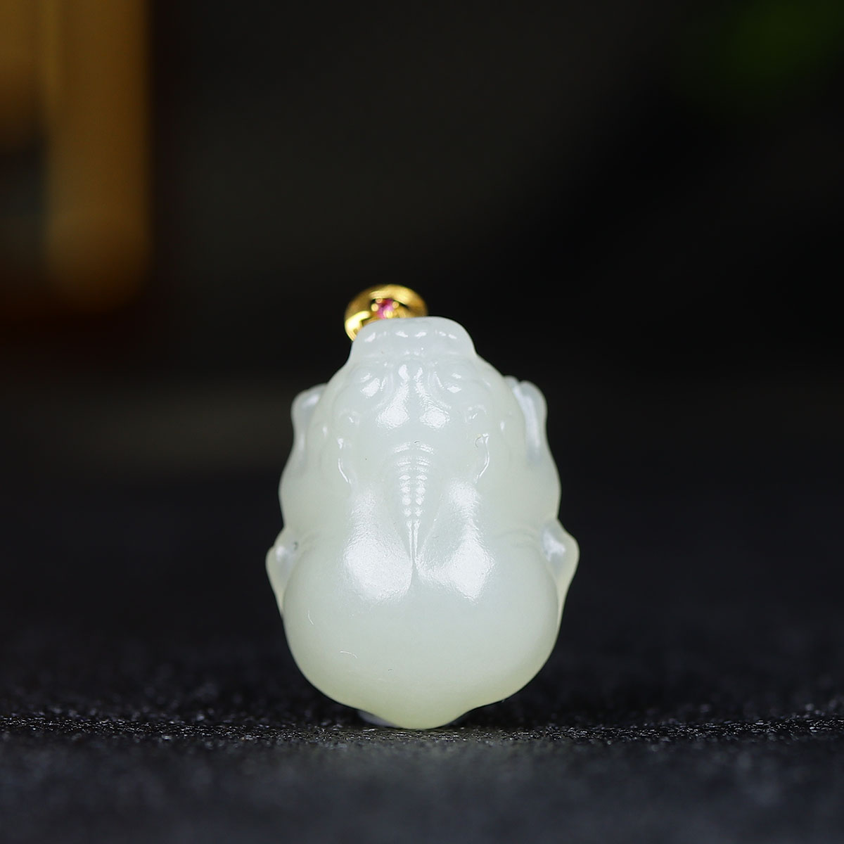 1128139和田玉冰晴水貔貅挂件