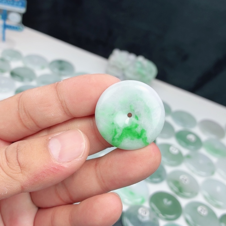 翡翠未镶嵌颈饰缅甸天然A货翡翠29.6-5.8