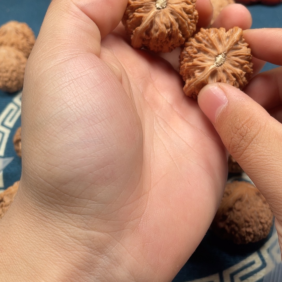 你***垒文玩核桃吊坠新品种