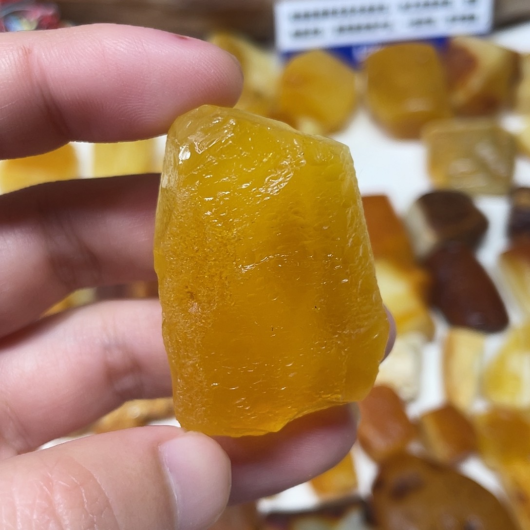定制琥珀未镶嵌原矿琥珀