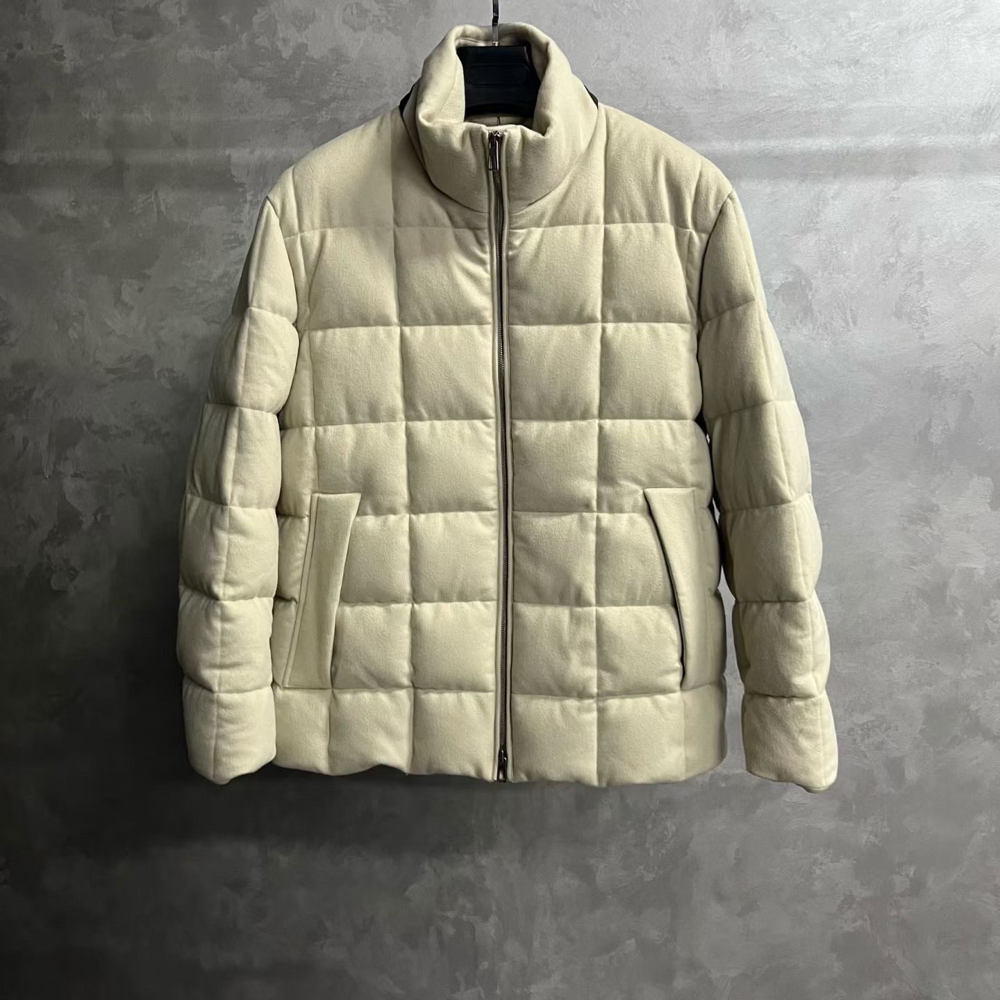 99新 Loro Piana/诺悠翩雅 米色格纹饰立领含绒夹克外套/S