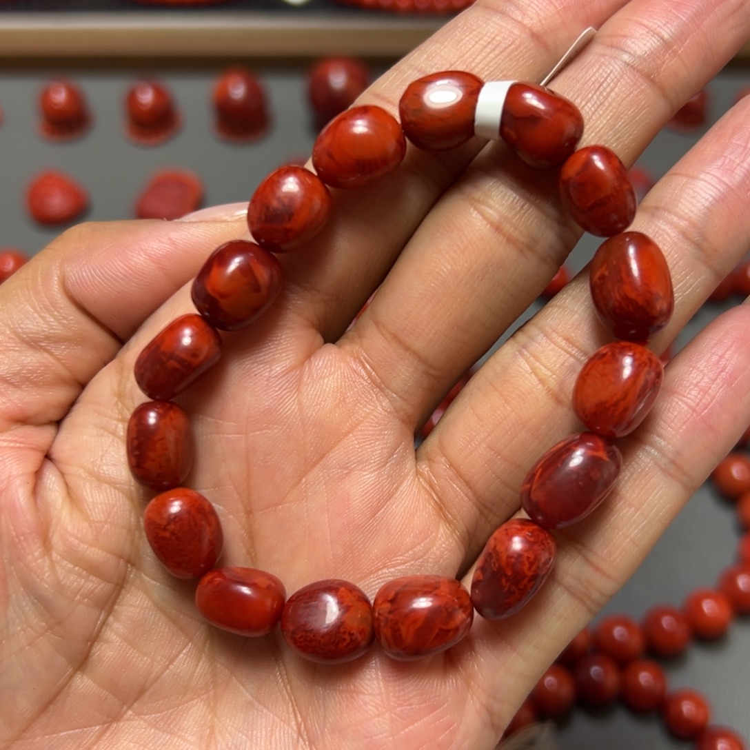 南红玛瑙未镶嵌手串 玫锦红火焰随型 约9mm 