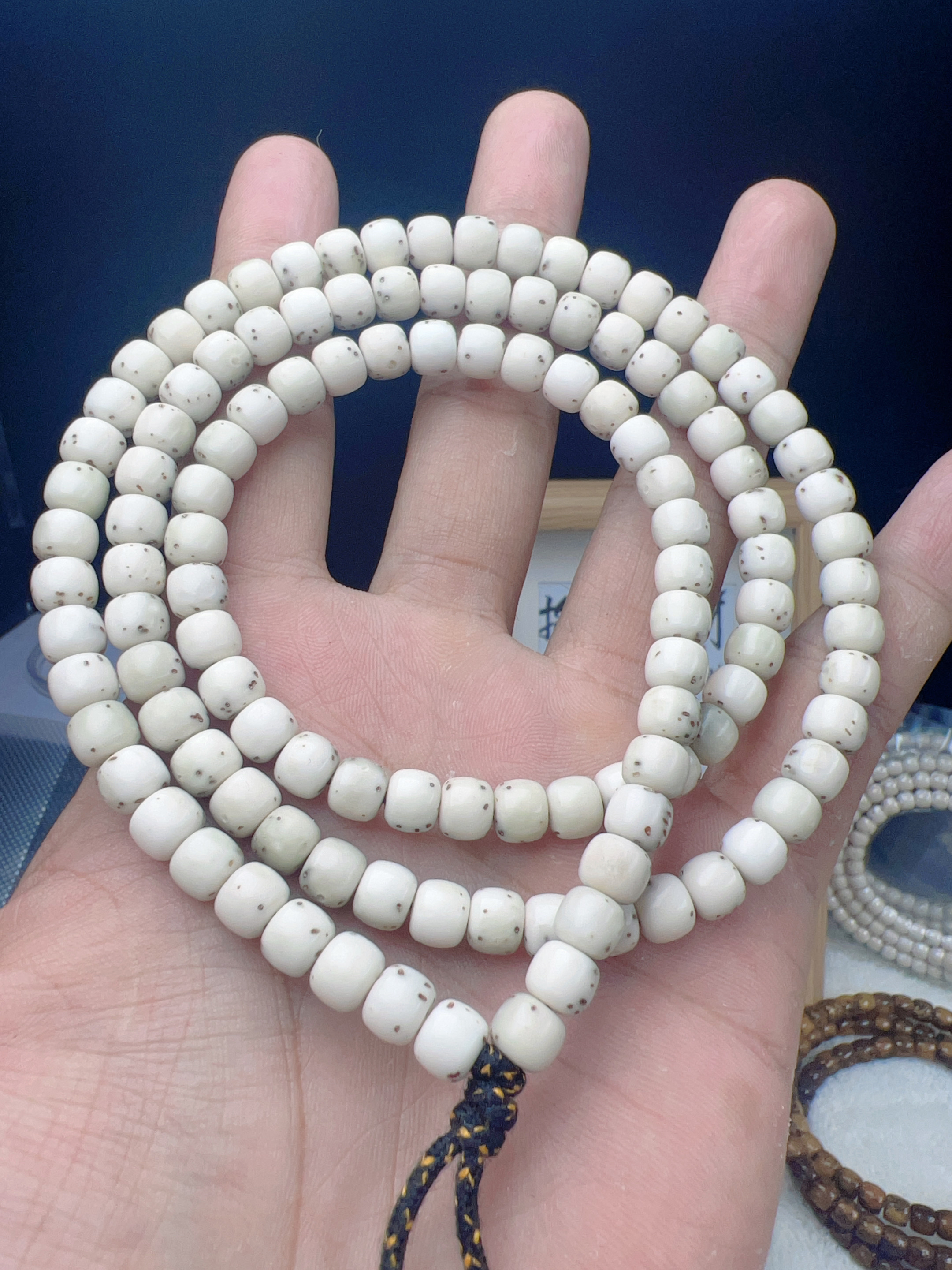 星月菩提石玉料7*6半壁留白长串