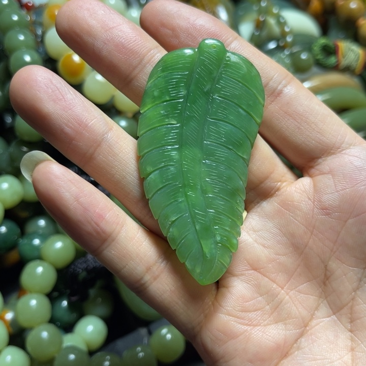 和田玉（碧玉）未镶嵌颈饰