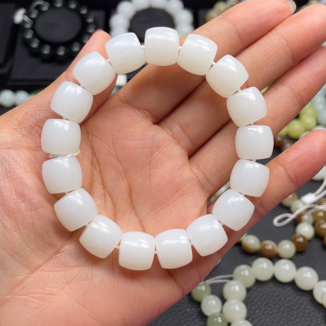 未镶嵌手链和田玉