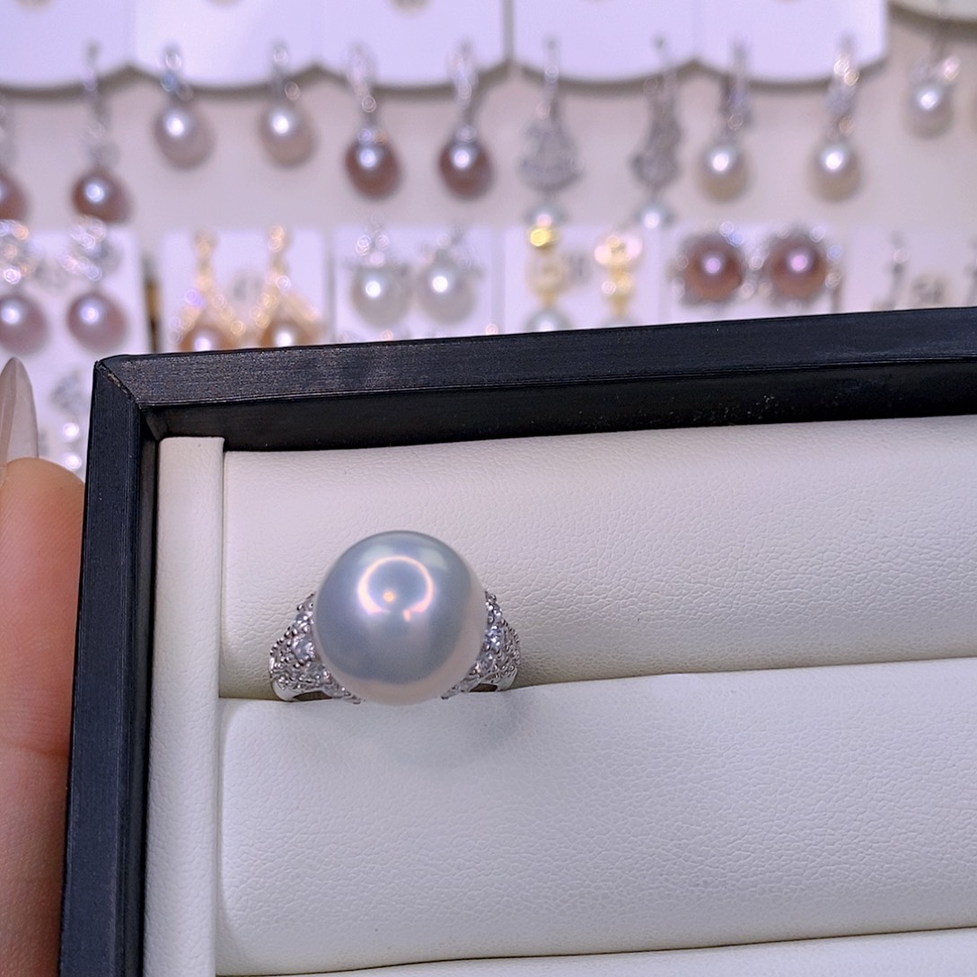 小***乐淡水珍珠银S925镶嵌颈饰