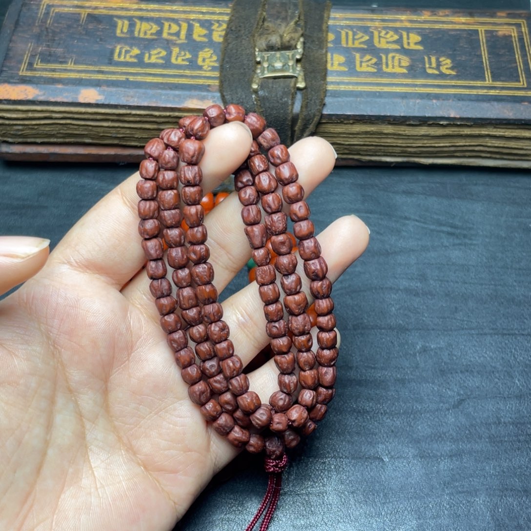 雲***作百香籽串哈哈哈哈