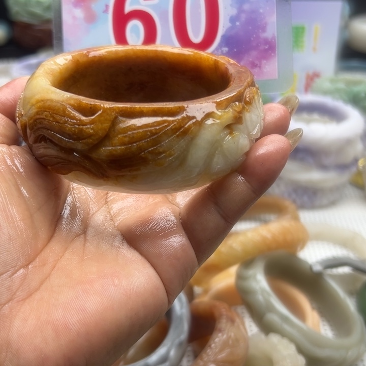 石英岩玉手镯未镶嵌