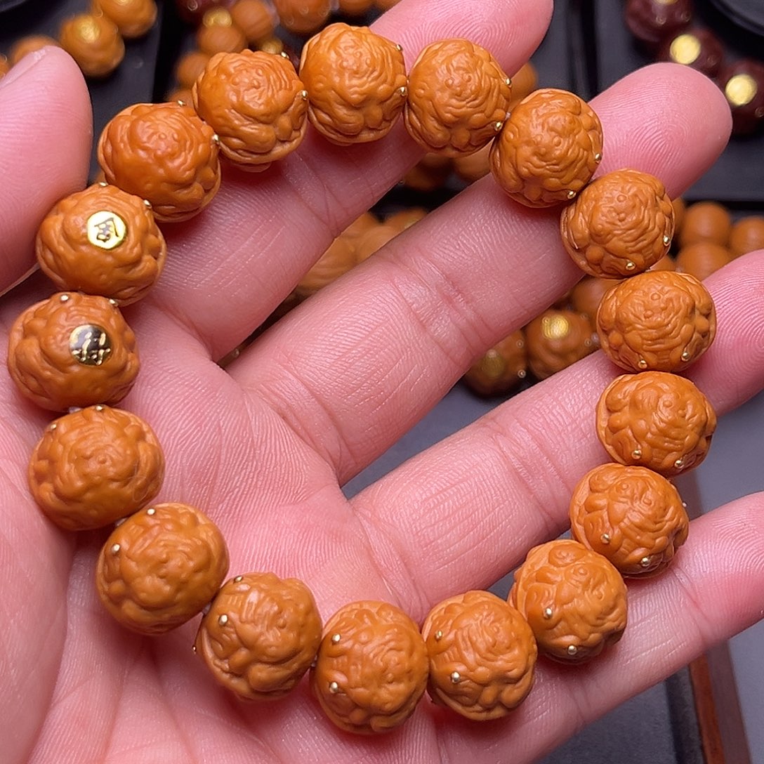 猴头核桃吊坠金蟾