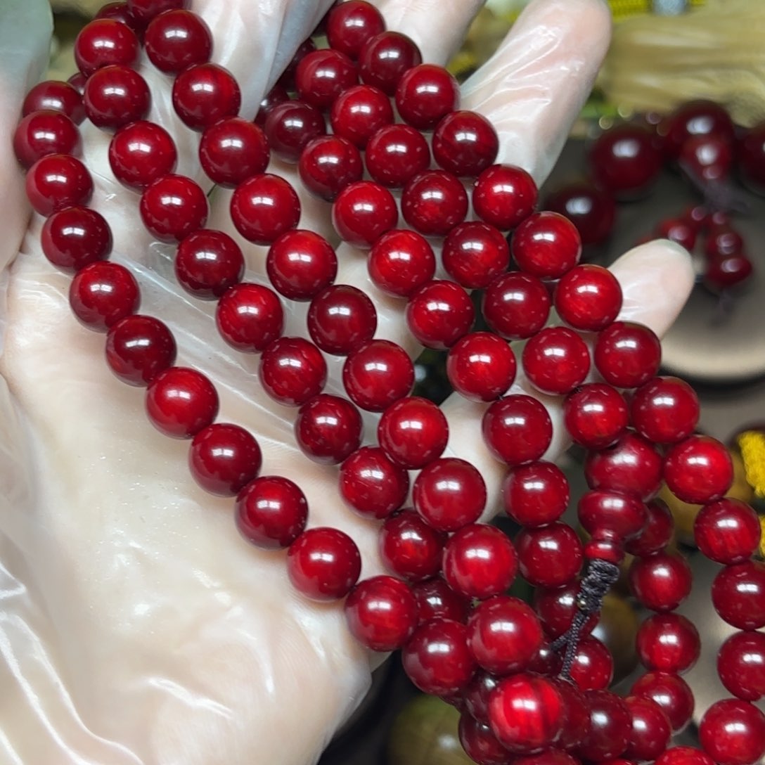 贝壳杉（血龙木）手串/手链俊*10*108冰种玉化特价