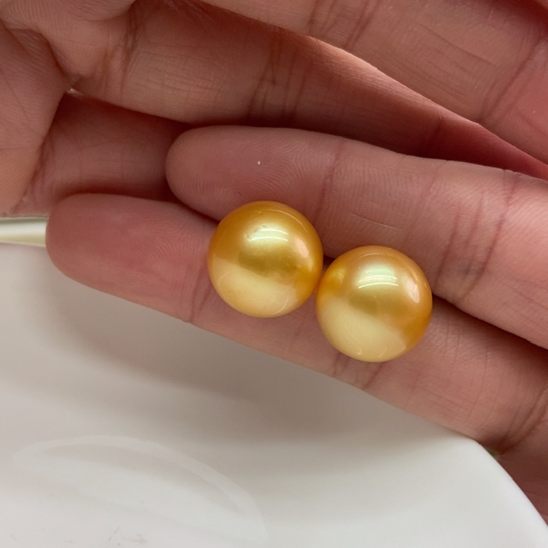 海水珍珠耳饰18K金镶嵌