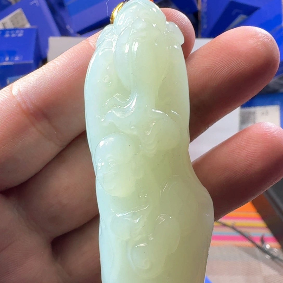 颈饰未镶嵌和田玉（糖玉）