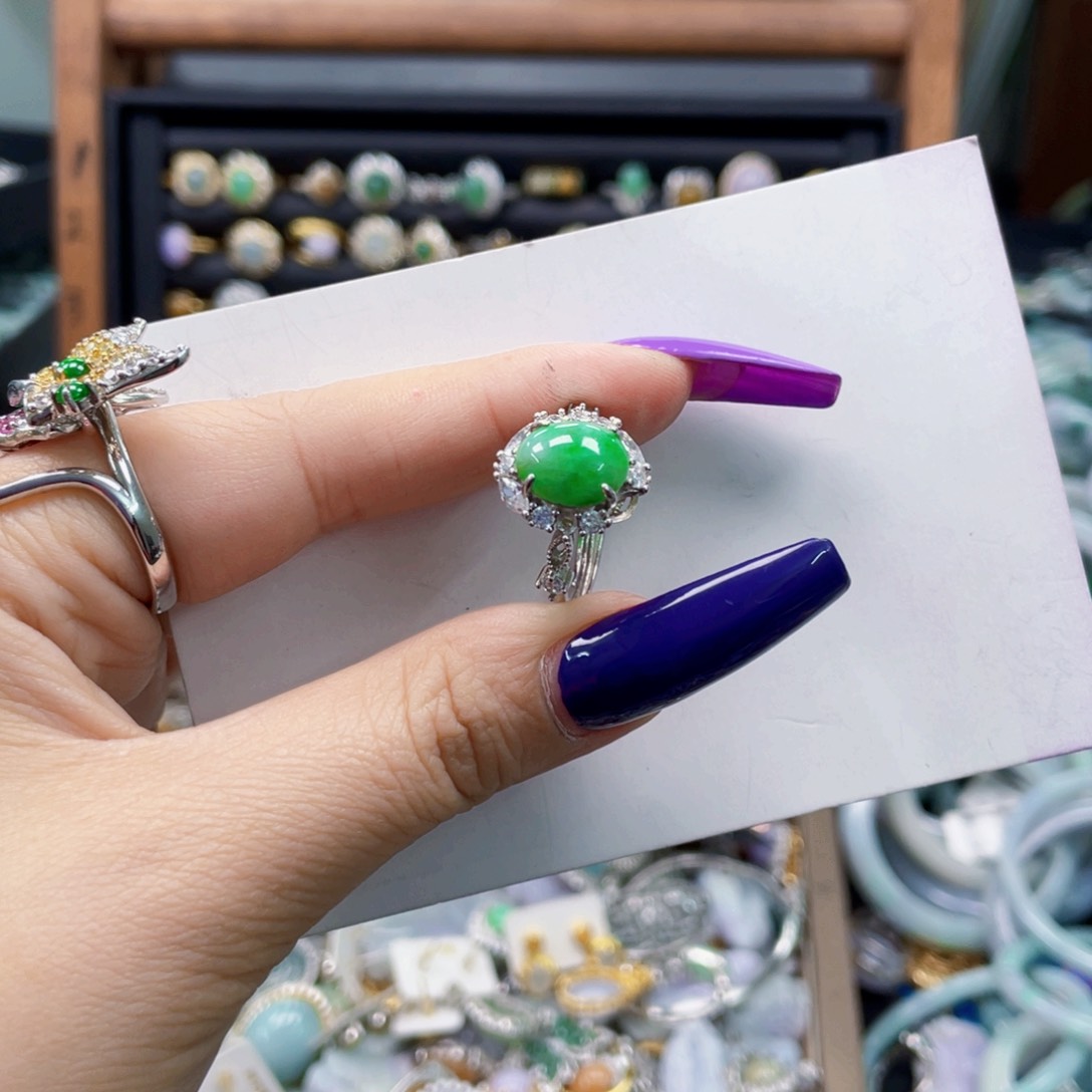 翡翠颈饰银S925镶嵌天然翡翠Ａ货