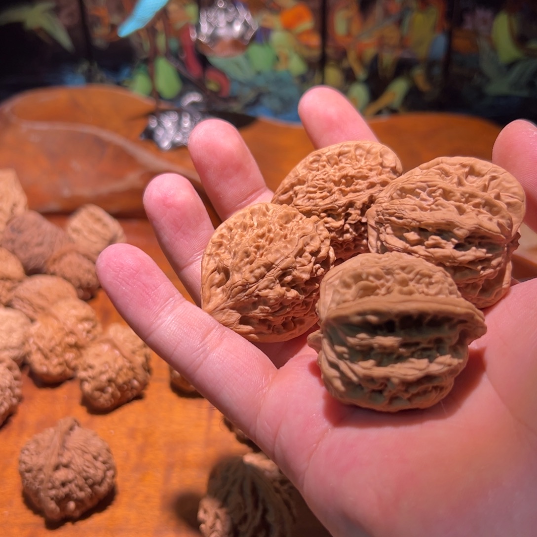 陈***峰吊坠文玩核桃虎头➕官帽