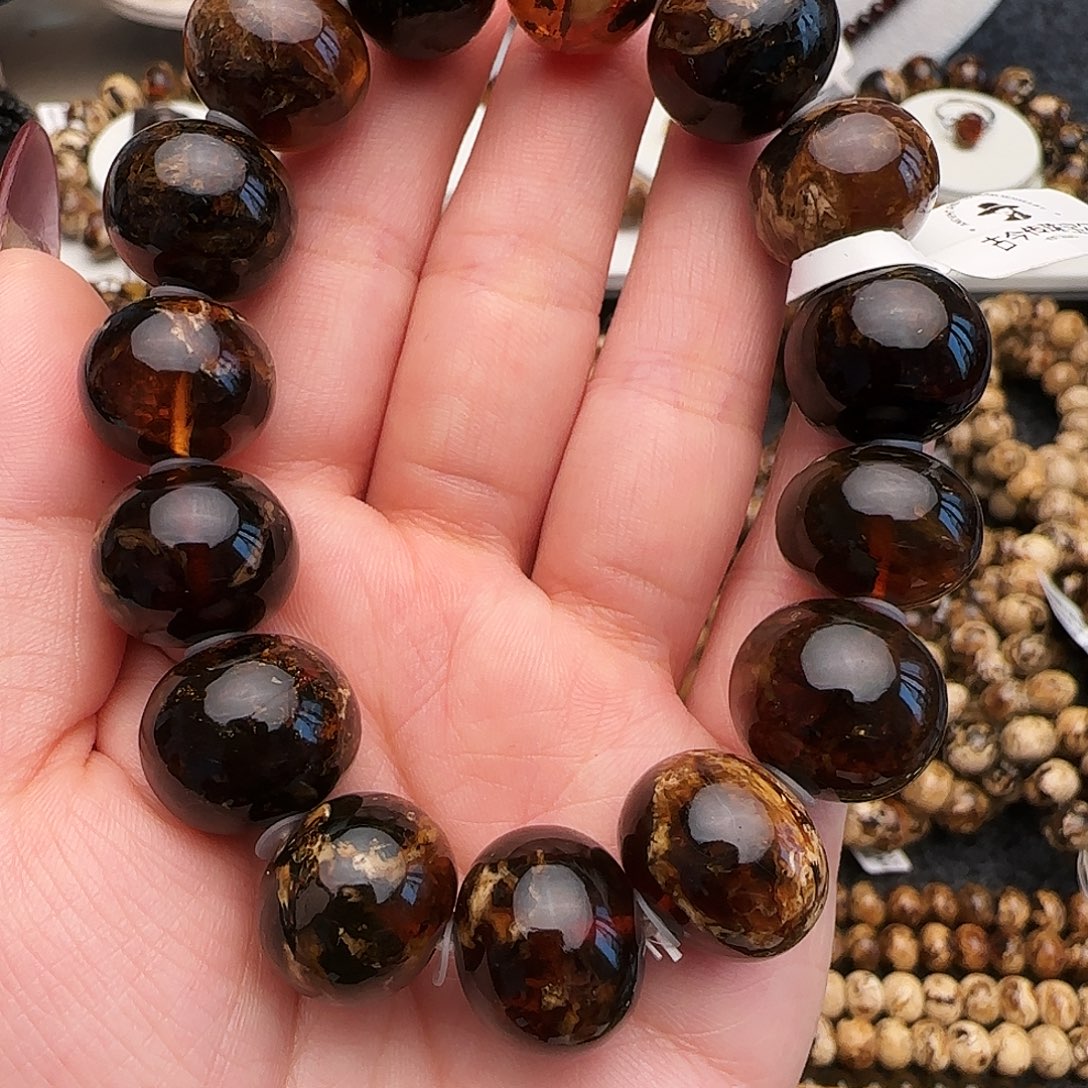 琥珀未镶嵌手链抚顺琥珀