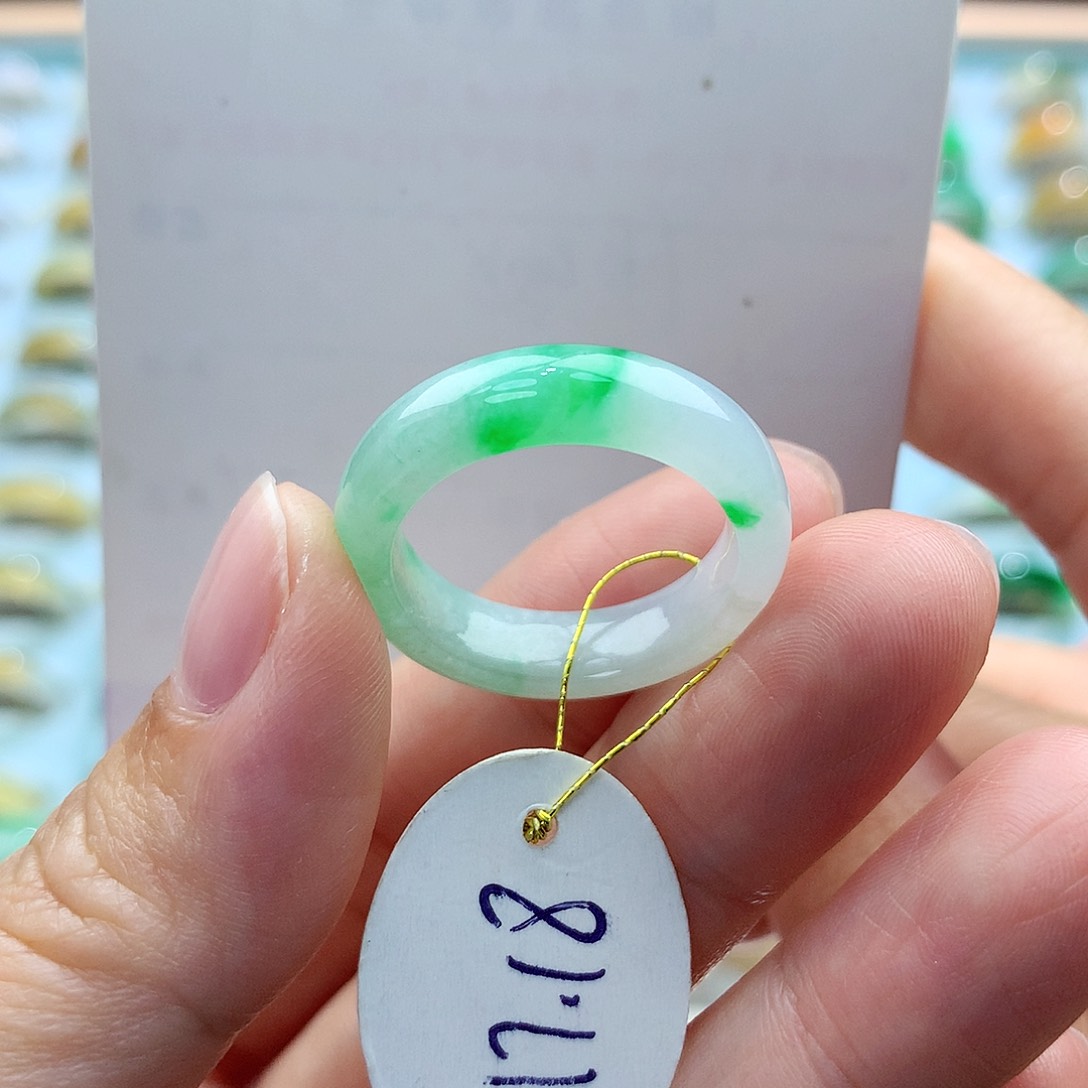 翡翠戒指未镶嵌1718圈