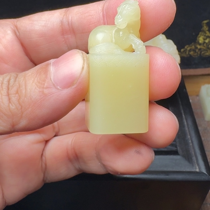 寿山石考虑考虑图你一言我一语