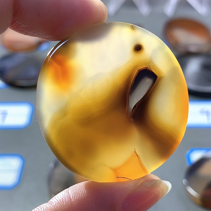 未镶嵌颈饰玛瑙/玉髓