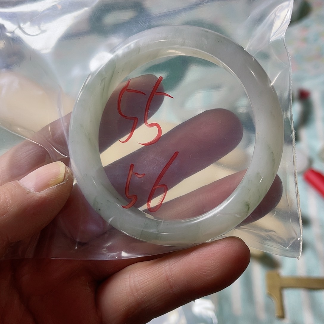 石英质玉颈饰未镶嵌