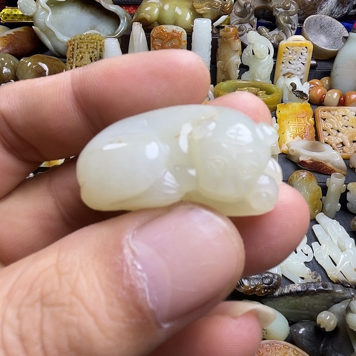 颈饰未镶嵌和田玉