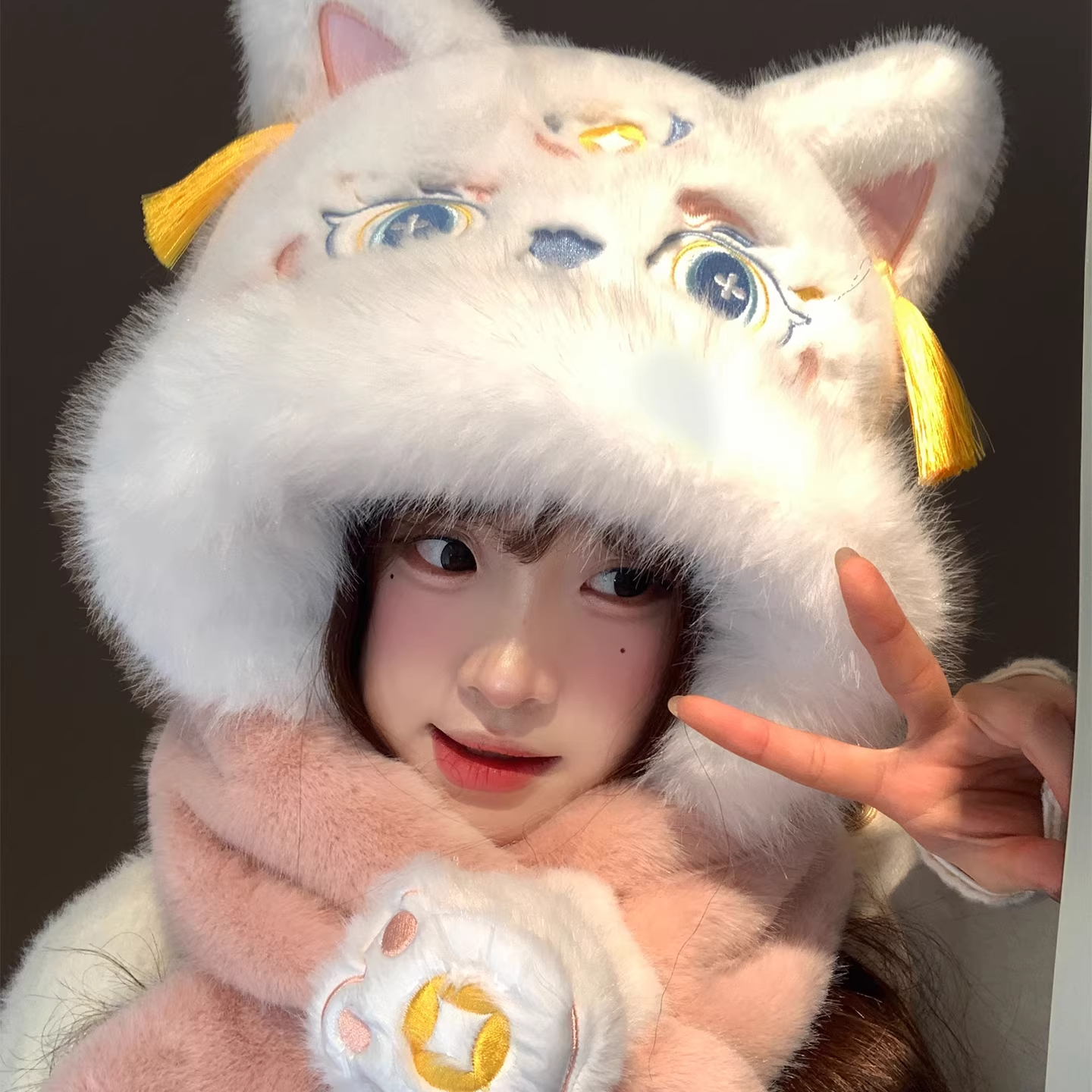国潮醒狮猫咪毛绒帽子围巾一体女冬季可爱加厚保暖新年护耳雷锋帽