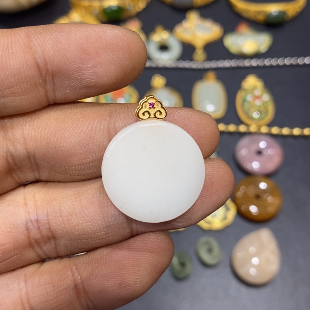 和田玉颈饰银S925镀金镶嵌