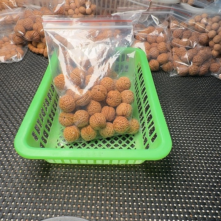 用***7吊坠桃核野生龙鳞