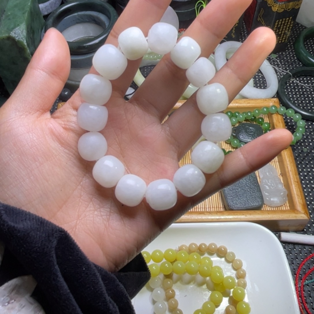 未镶嵌和田玉珠宝半成品微瑕12