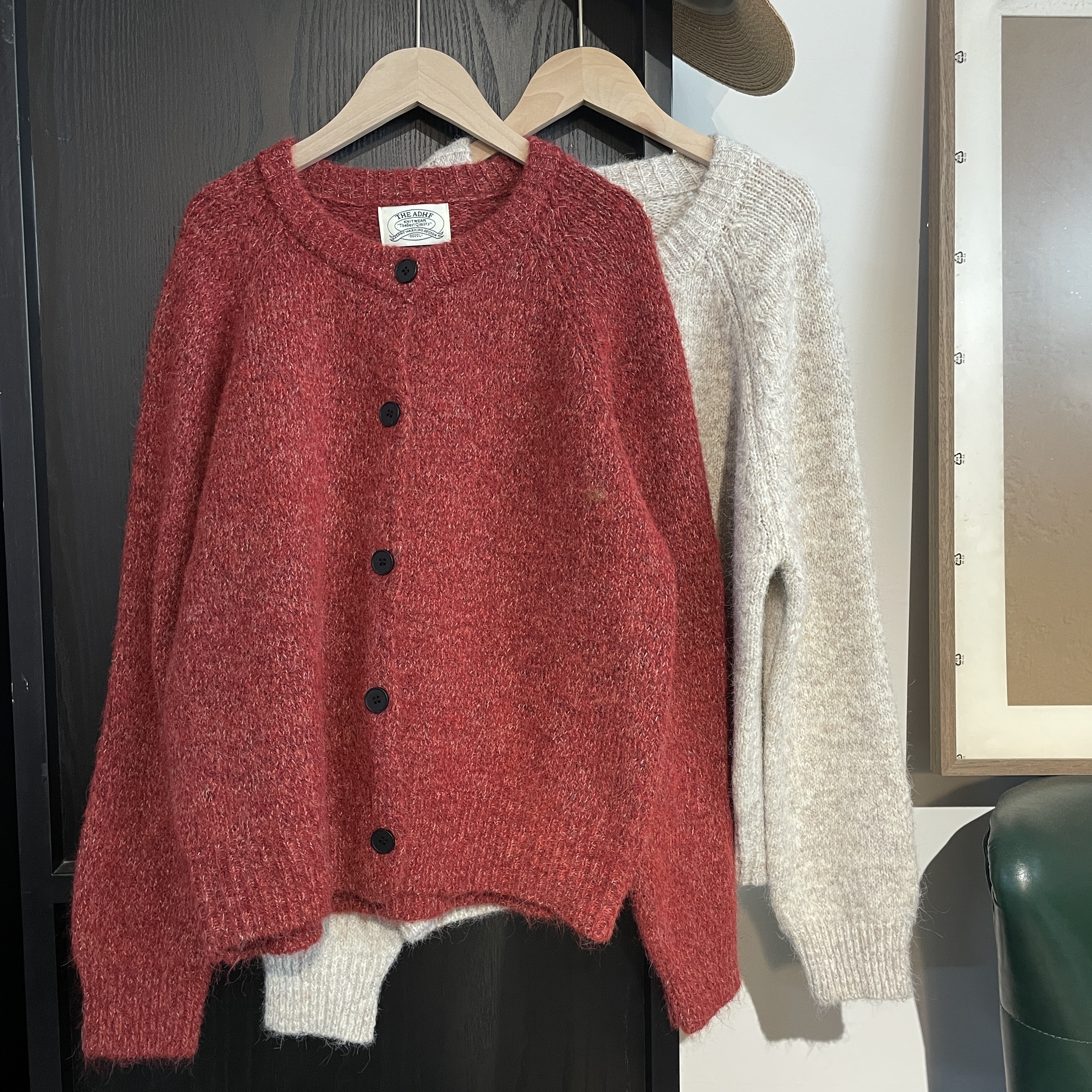 杂圈圈·秋冬新款温柔软糯简约百搭柔软短款宽松针织开衫外套