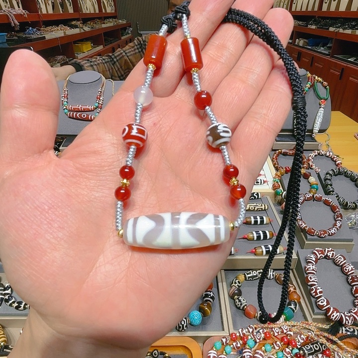 未镶嵌玛瑙/玉髓珠宝奇石