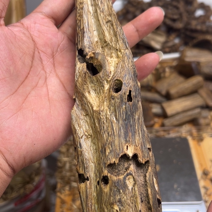 沉香碎屑沉香95克