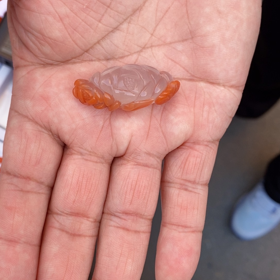 南红玛瑙未镶嵌颈饰