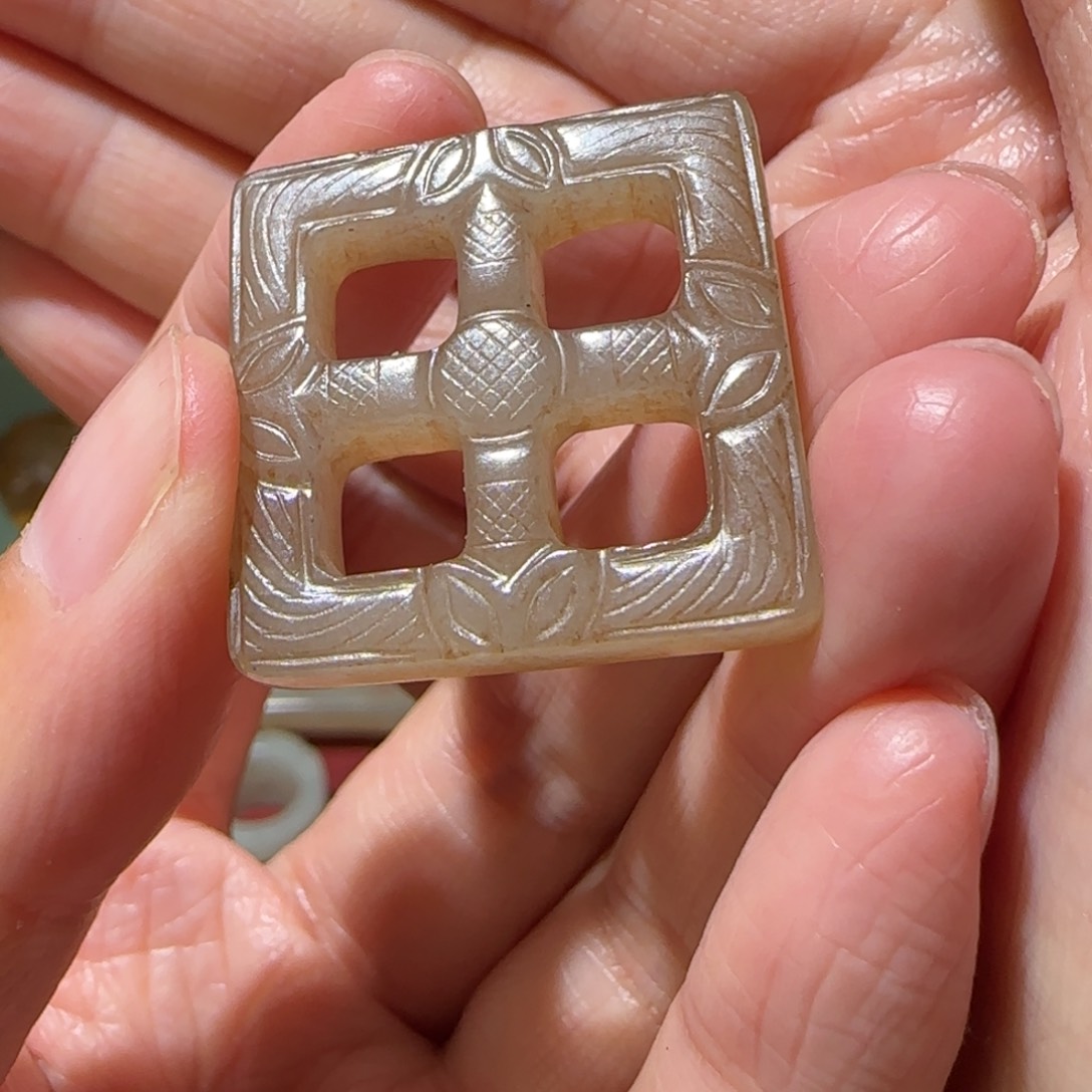 和田玉未镶嵌挂件杨*勇