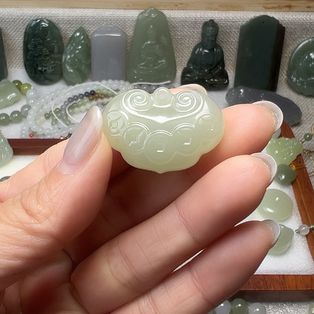 和田玉（糖玉）颈饰未镶嵌