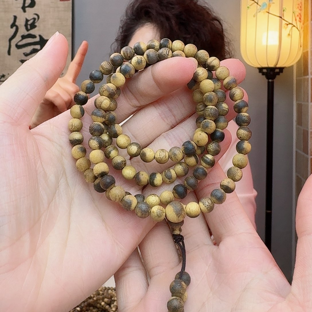 沉香手串海南文昌白奇0.6*108