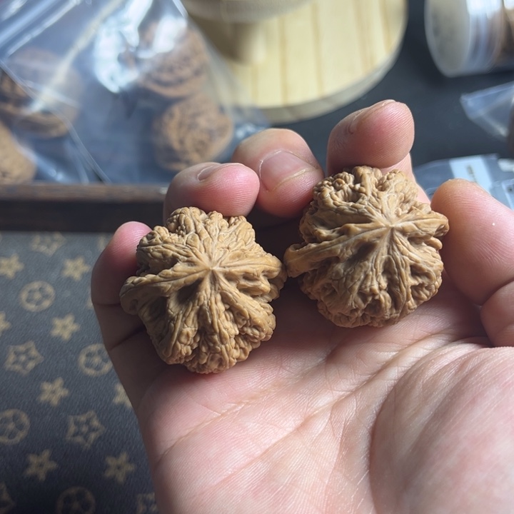 桃核吊坠全品大粗筋