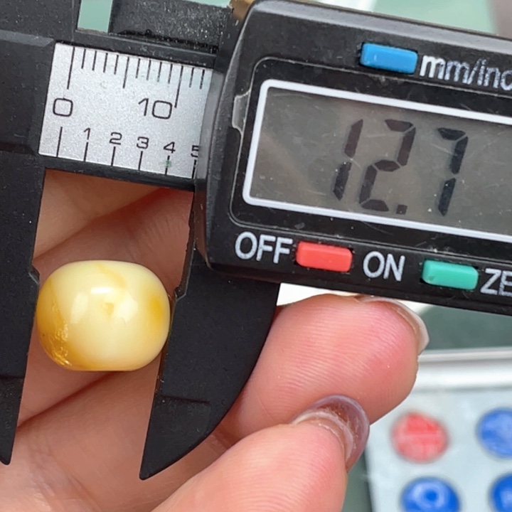 琥珀裸石未镶嵌微瑕621