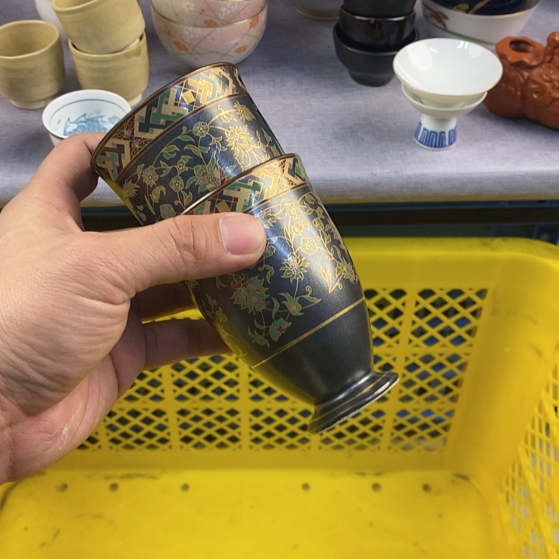 M***儿茶盏好像有点没勇气接受我