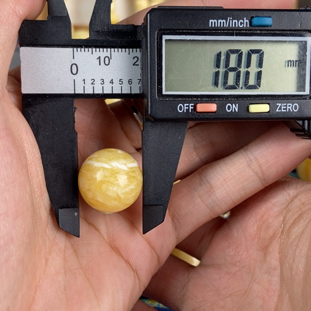 未镶嵌蜜蜡裸石?**?蜜蜡