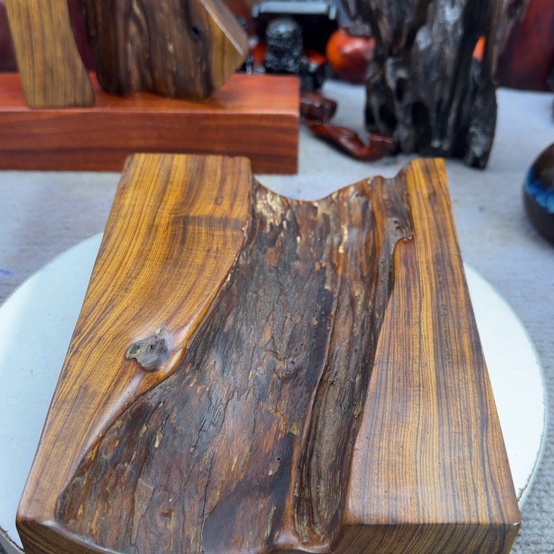 大果紫檀（缅甸花梨）闲**鹤