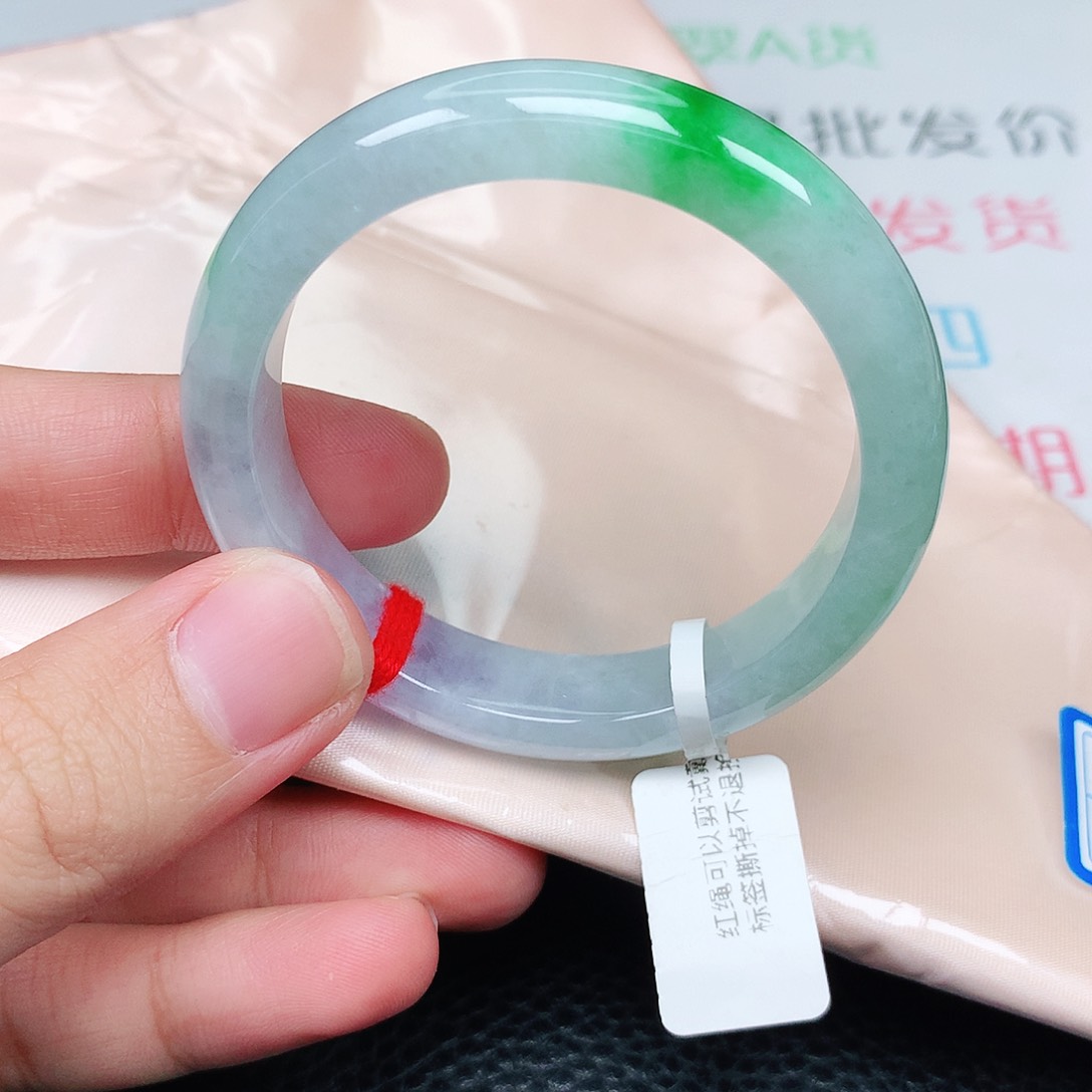 未镶嵌手镯翡翠天然翡翠手镯