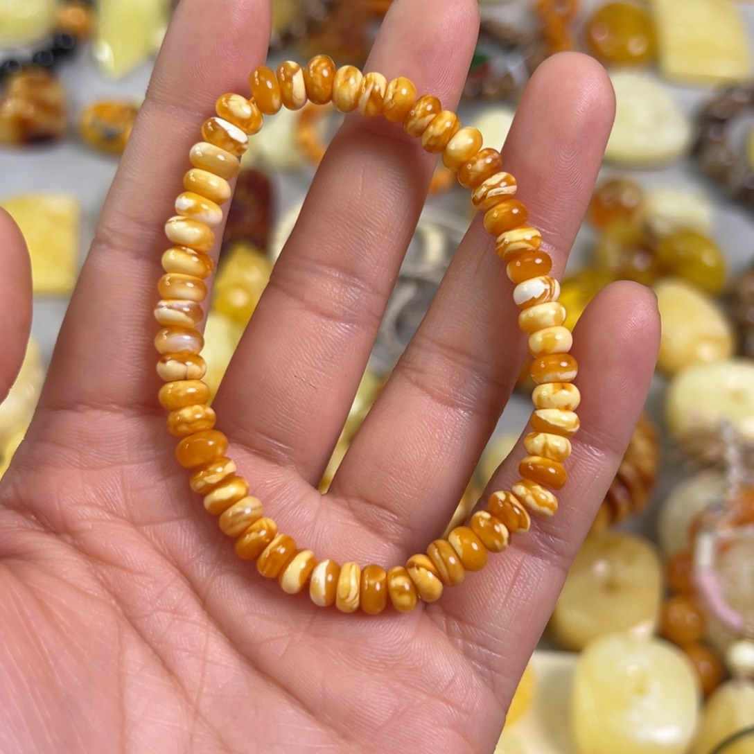 蜜蜡裸石未镶嵌蜜蜡