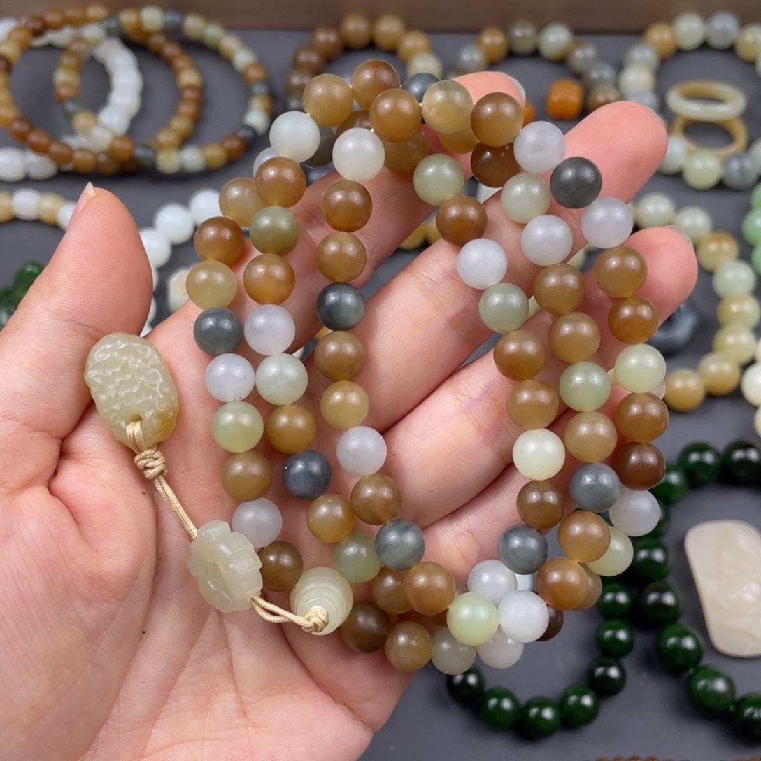 和田玉未镶嵌手串