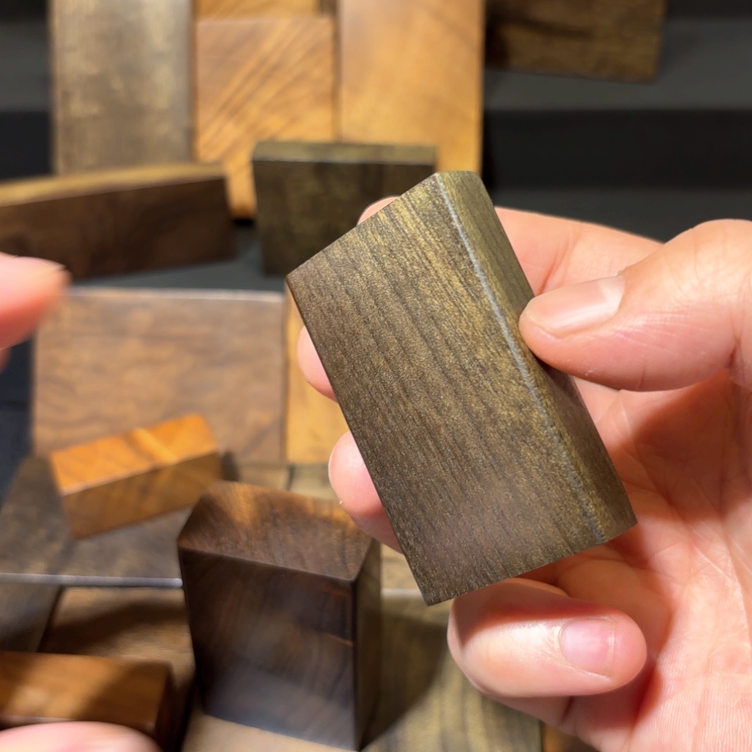 金丝楠J****a金丝楠木一物一拍