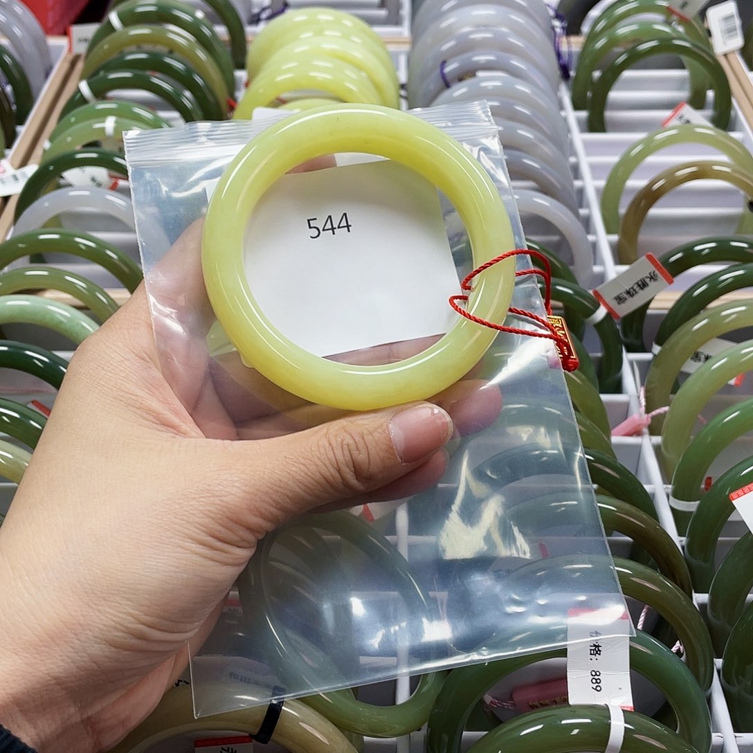 和田玉手镯未镶嵌544圈口60