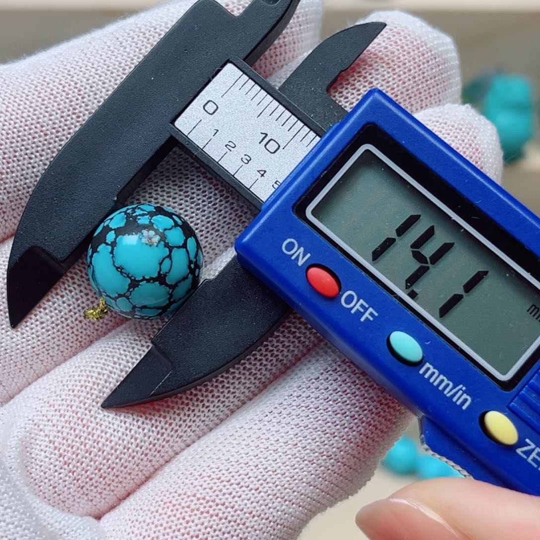 绿松石未镶嵌珠宝