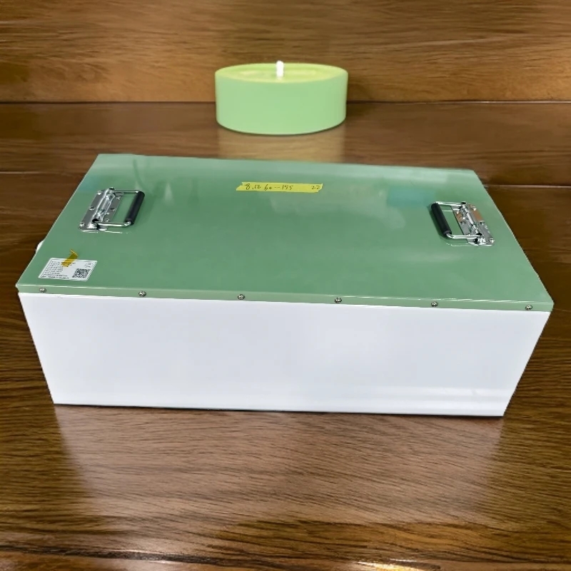 60V-100A锂电池长-宽-高48-25-21批发60伏蓄电