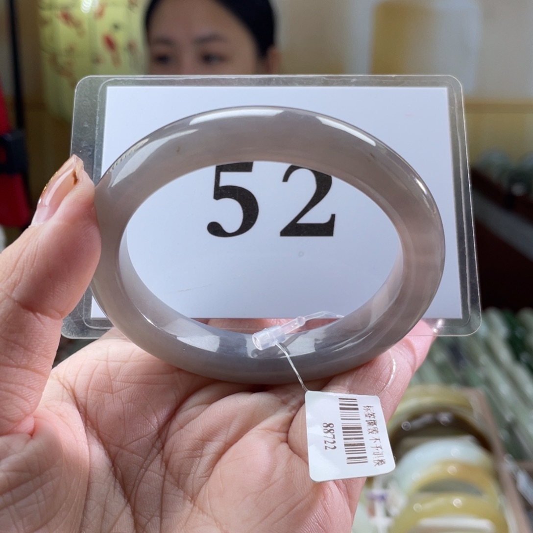 未镶嵌手镯和田玉如***?